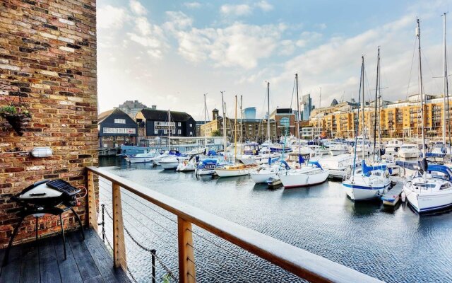 Waterside Mews