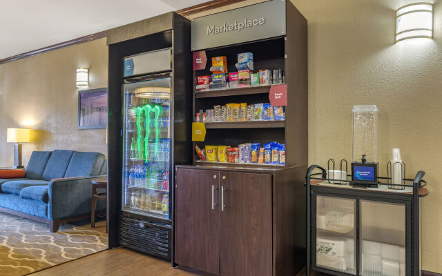 Comfort Suites Oxford I-20 exit 188