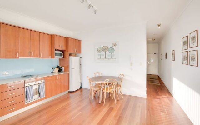 Bondi Vista Beachfront Apartment