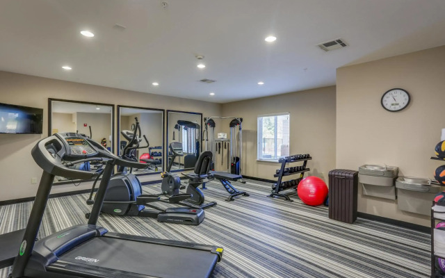 Candlewood Suites College Station At University by IHG