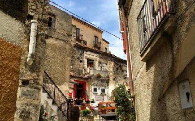 Scalea Historic Center Apartments