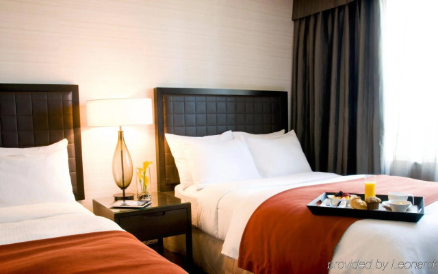 Cambridge Suites Toronto
