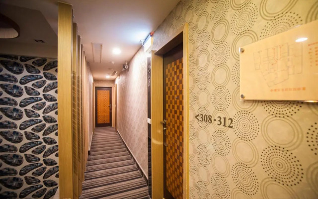 Love Hotel