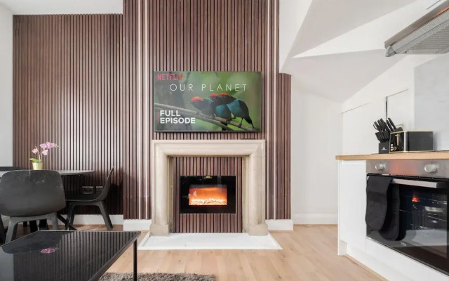 Elegant Mayfair Apartment