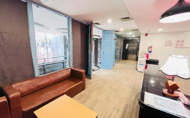 Qotel Chattarpur