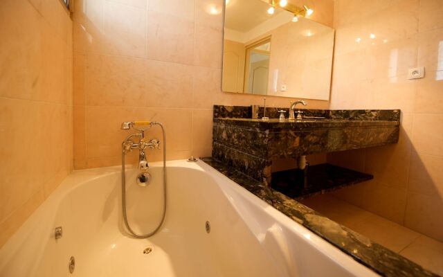 Le Hameau de l'Oliveraie