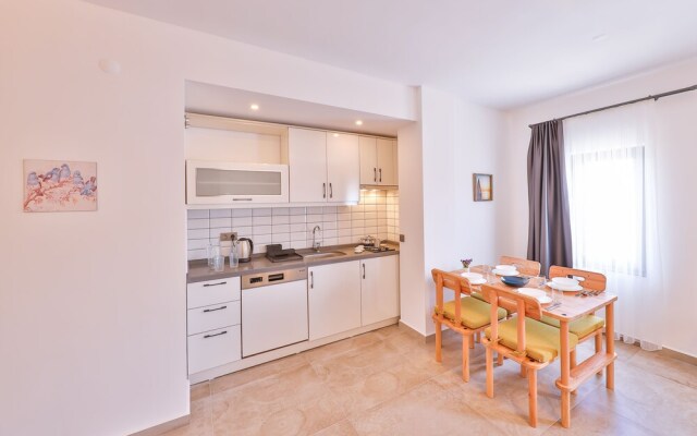 Thomas Suites Datca