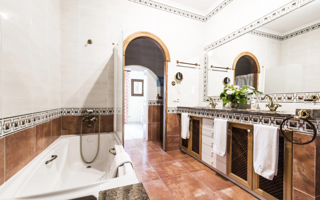 Aumallia Hotel & Spa