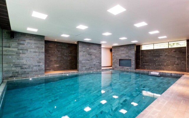 Luxury near Richmond Park