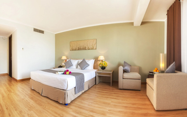 Vien Dong Hotel
