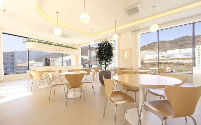Hermon Hotel Gangseo
