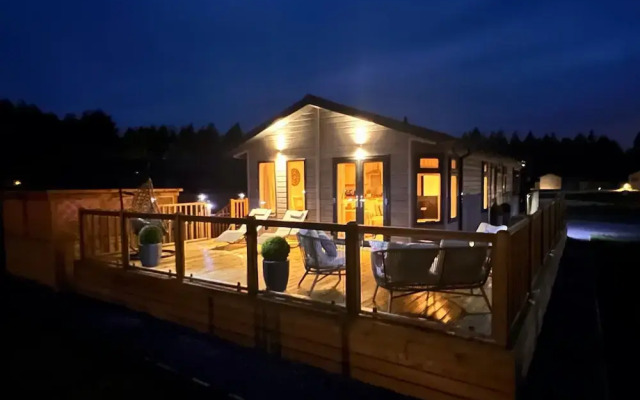 Hollicarrs - Bluebell Lodge