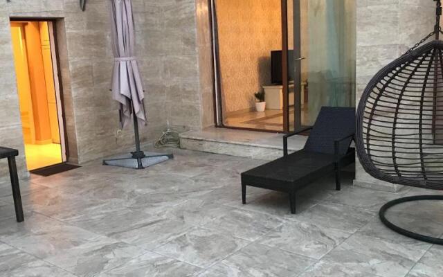 Lesya Apartment with Terrace