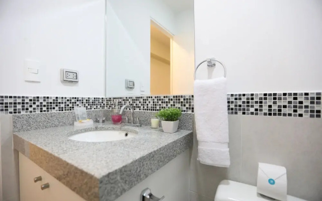 Vistas espectaculares en tranquilo apt