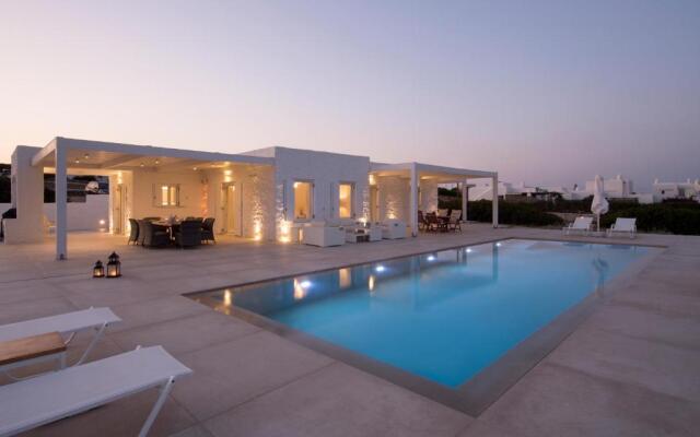 White Santa Maria Villa