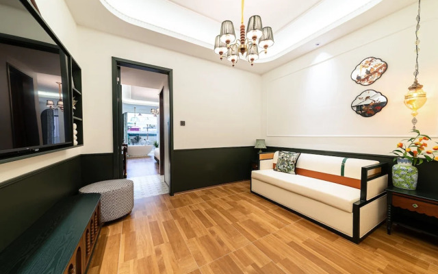 Vishan Garden Trendy Hostel