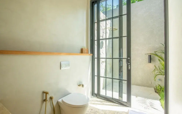 Villa Serai 5br to the Beach