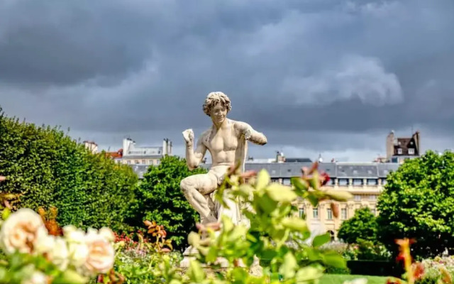 Champs-Elysées - Saint Honoré by BridgeStreet