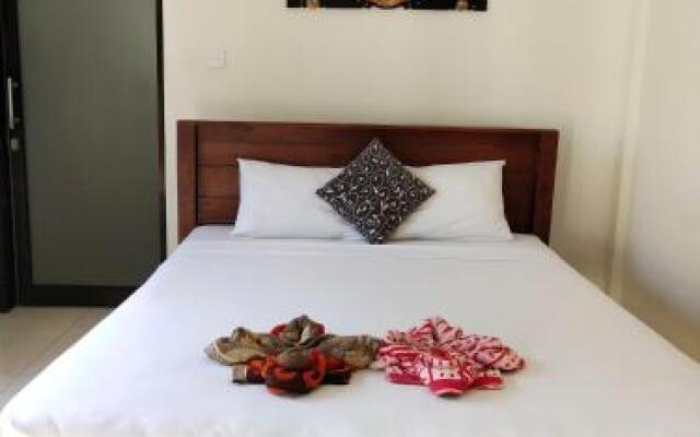 Warung Santa Fe and Bungalows