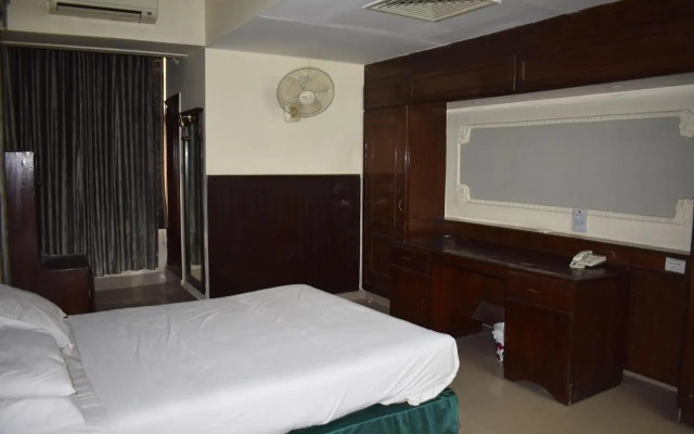Hotel De Mall