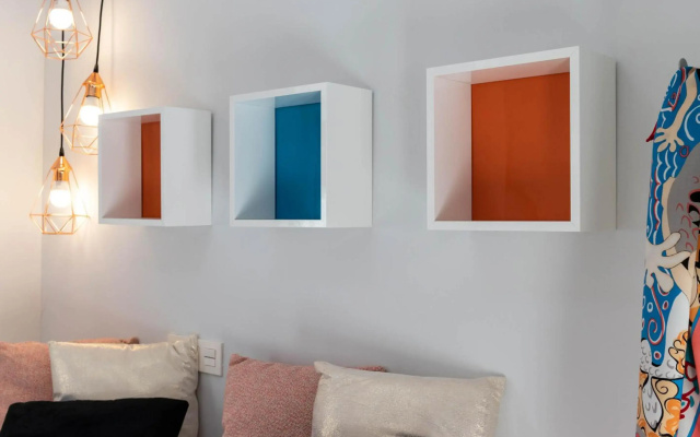 Acogedor, de Diseño Moderno en Zona Antigua
