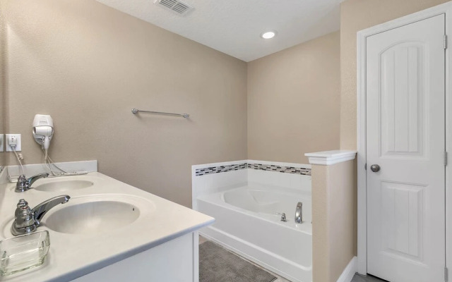 Oakbourne Home 5164
