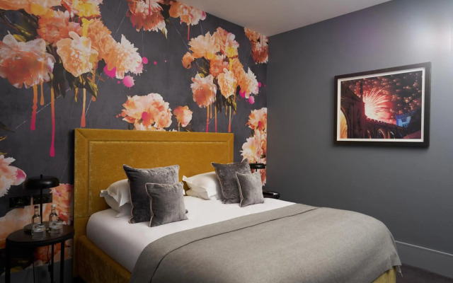 Malmaison Reading
