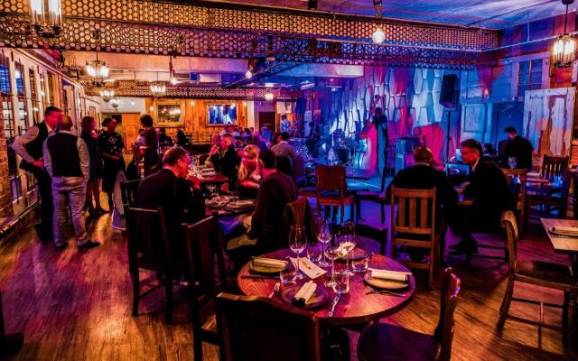 Hallmark Hotel by BON Hotels