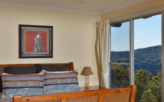 Spring Creek Mountain Cafe & Cottages – Guest Rooms – The Falls
