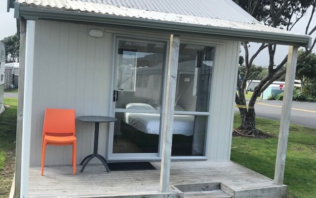 Raglan Holiday Park