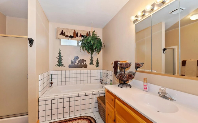 085 - Bear Paw Chalet