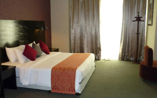 Tower Regency Hotel & Apartments