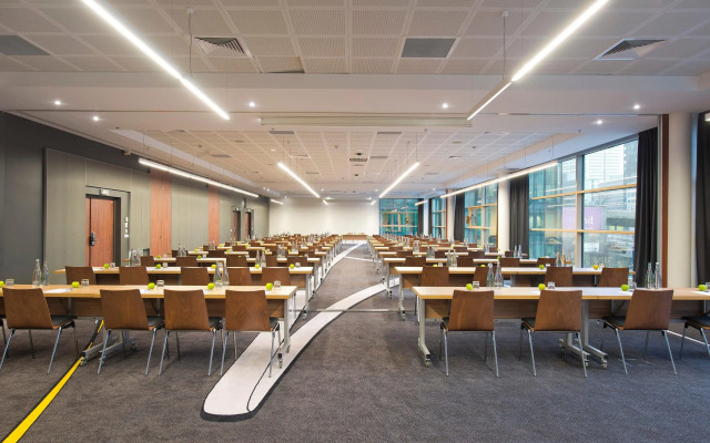 Melia Paris La Defense