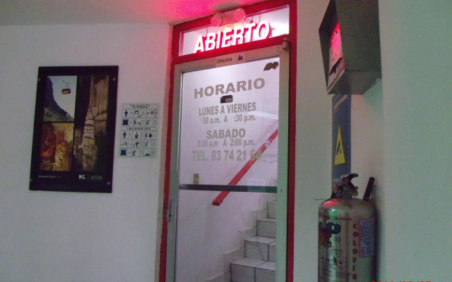 Unidades Privadas con AC-TV-WiFi y Estacionamiento en Centro de MTY
