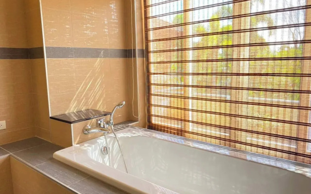 Tropical Luxury 4BR Pool Villa w Game Area