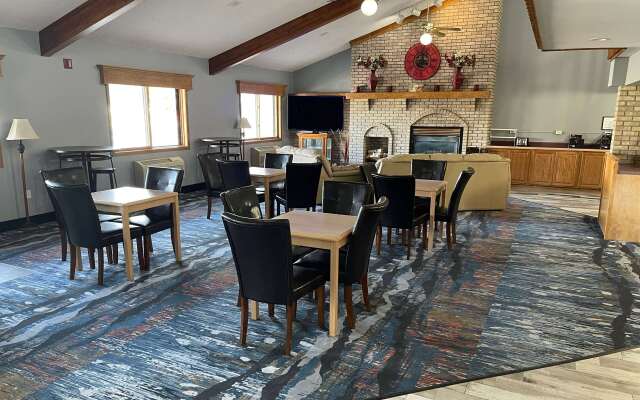 AmericInn by Wyndham Ladysmith