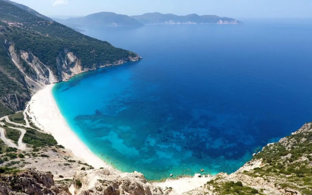 Villa Mandola Dazzling Views of Pine Trees Blue sea