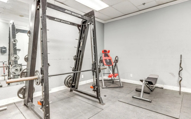 Downtown Studio w/ City Views in Jacksonville!