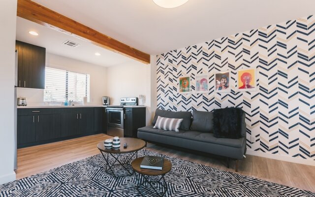 WanderJaunt Apts near Roosevelt Row