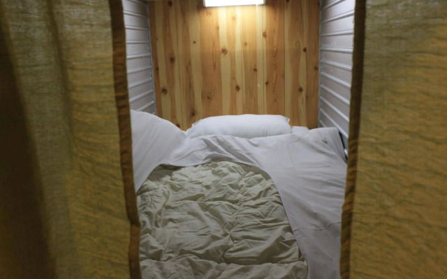Hostel Azalea