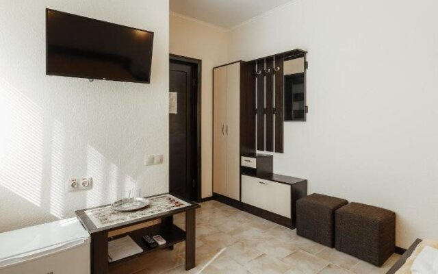 Breeze Hotel