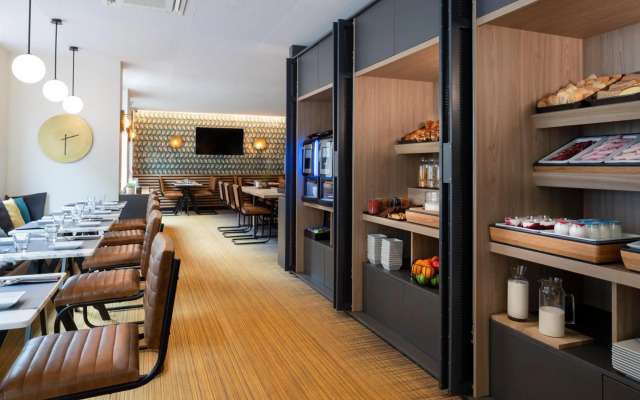 37 Lodge La Défense Courbevoie