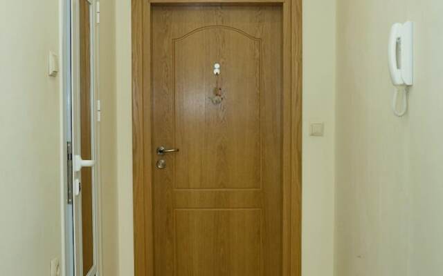 FM Deluxe 1-BDR Apartment - Just Like Home