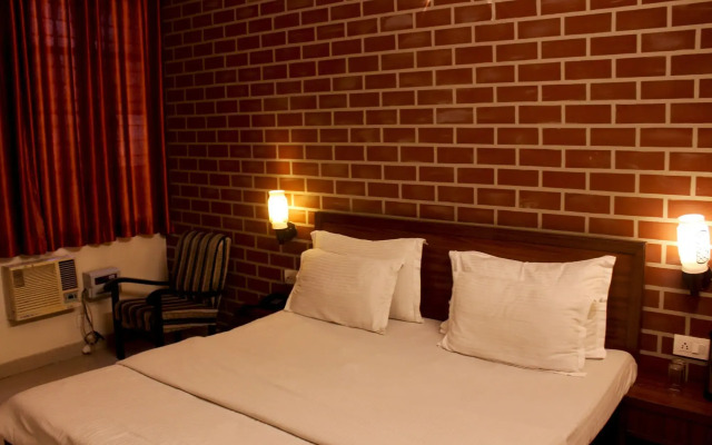 Hotel Himalaya Haridwar @ Har Ki Pauri Road