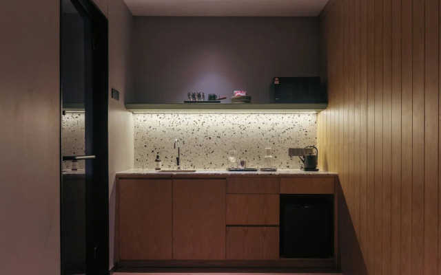 Shō Hotel BreakX
