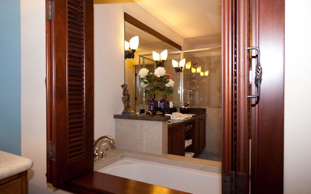 Hali'i Kai 19G by RedAwning