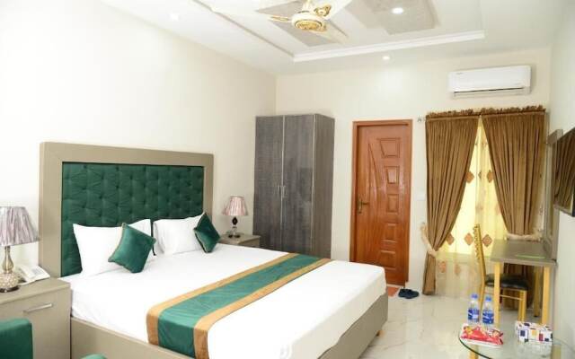 Hotel Deluxe Johar Town Lahore