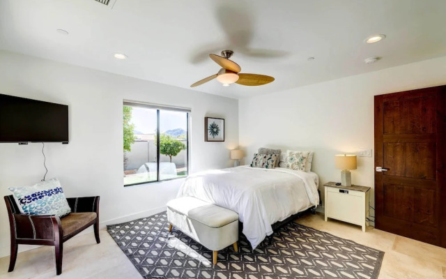 Paradise Valley Abode: Pool, Near Downtown Phoenix