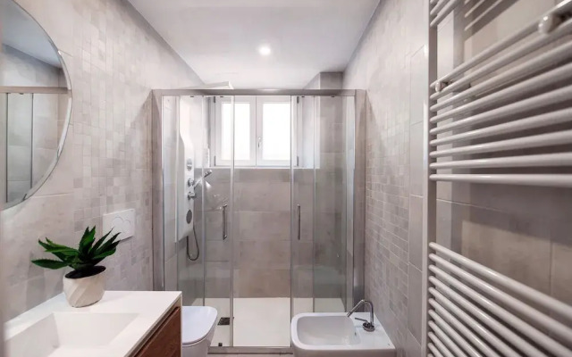 Rafael White Home