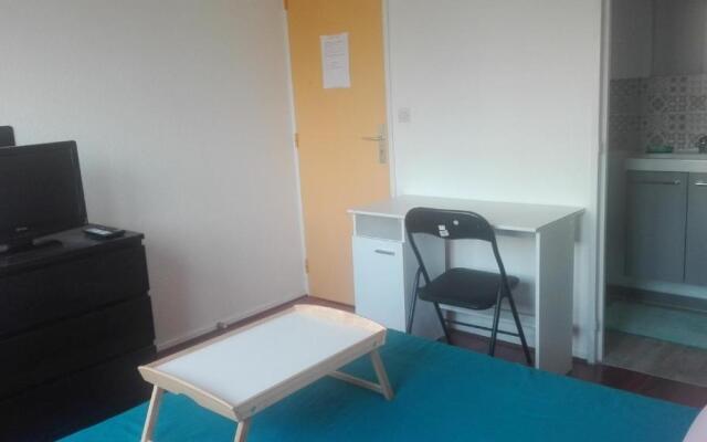 "CHEZ AURELIE" T5 100m2 4ch 2sdb parking terrasse TALENCE